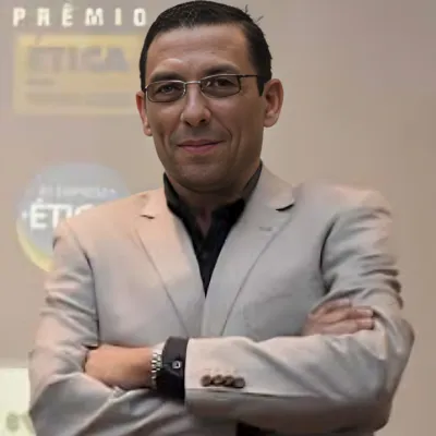 Douglas Linares Flinto