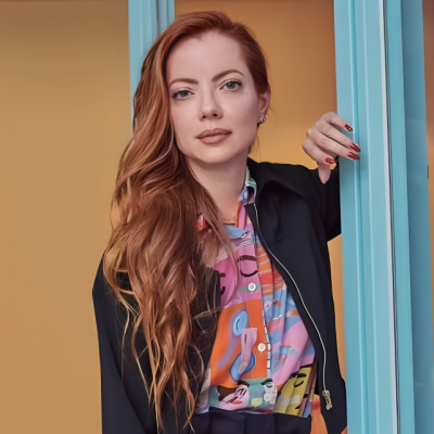Julia Petit