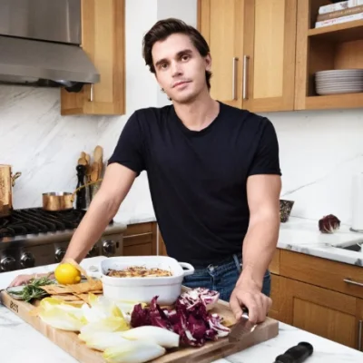Antoni Porowski